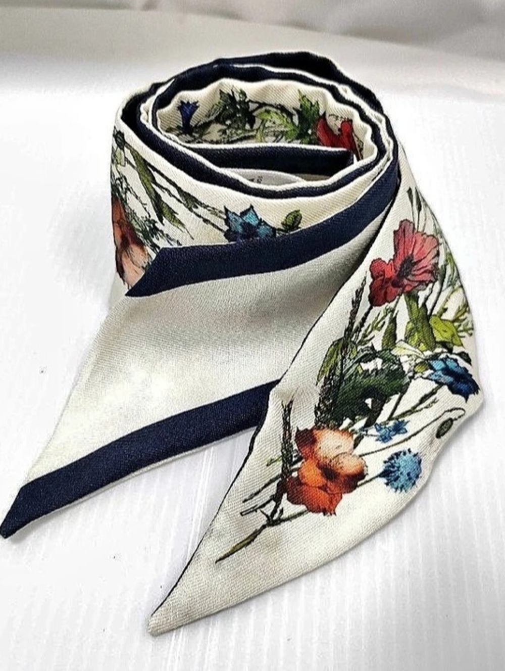 Christian Dior D-Millefiori Mitzah Scarf Floral Silk Scarf in Cream & Blue Like